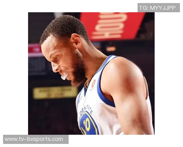 邓利维称库里状态依旧出色未来三年仍将展现顶级表现