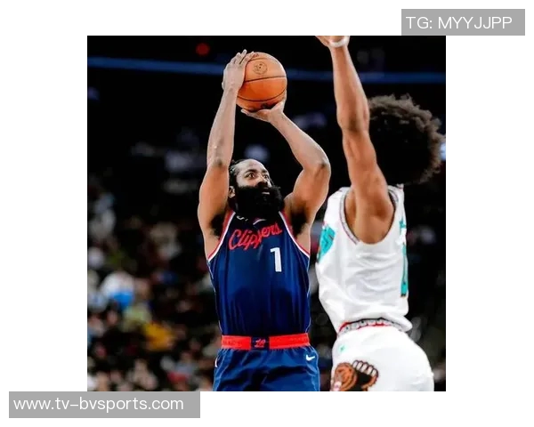 NBA赛况分析雷霆轻取快船火箭战胜鹈鹕勇士遭太阳逆袭湖人挑战爵士艰难